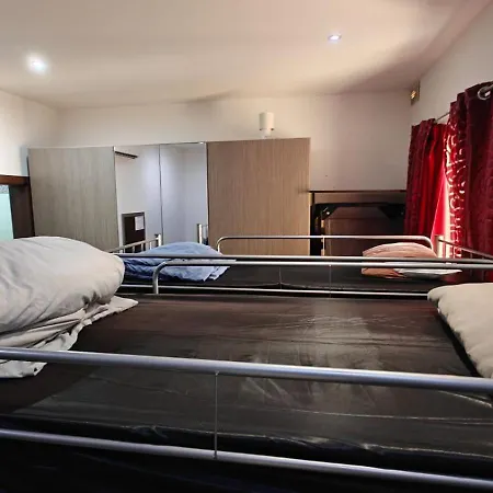 Vandrarhem Girls Only Shared #3